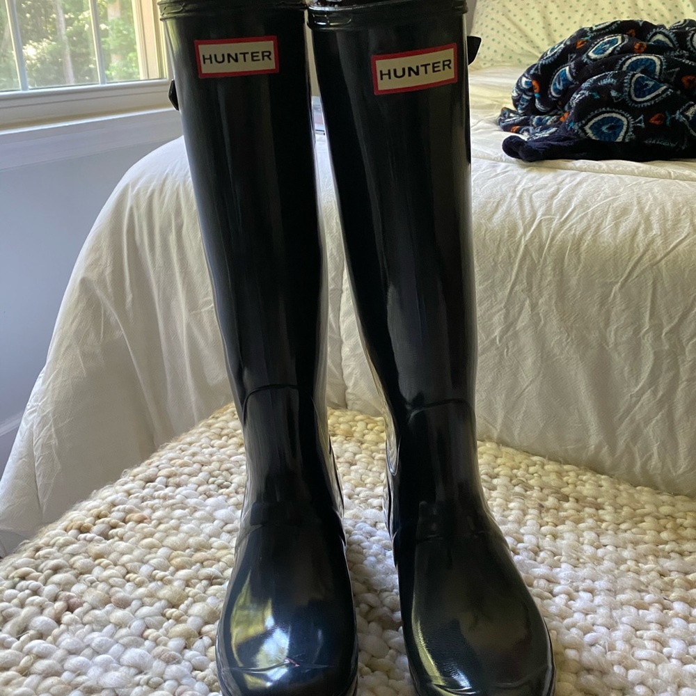 Navy Hunter boots